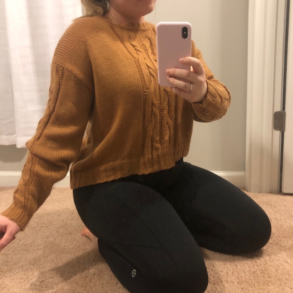 ✰ 𝙆𝙣𝙞𝙩 𝙎𝙬𝙚𝙖𝙩𝙚𝙧 ✰ - Picture 3 of 3